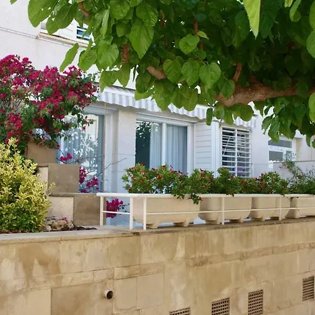 Beachfront Relax Playa Apartment *