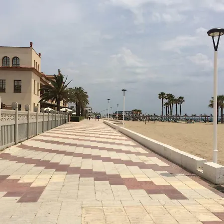 Beachfront Relax Playa Apartment *